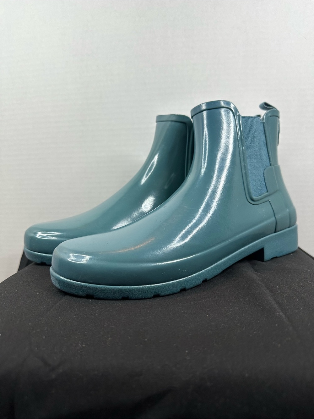 Hunter Teal Chelsea Rain Booties, size 9, see pics